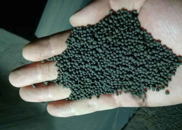 単純な操作で有機肥料の粒を作る機械 鶏糞 有機肥料の粒機