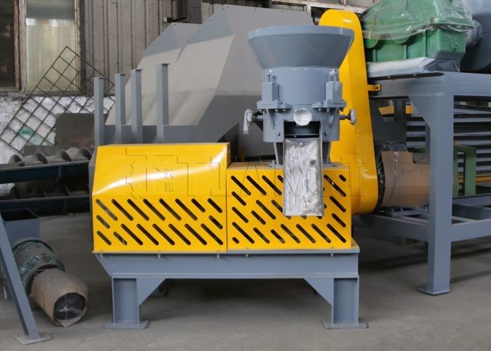 高性能のフラット・ダイ・エクストルーション・ペレット化機械 肥料の生産を最適化するために
