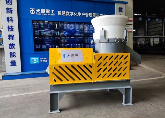 鶏飼料を作る機械 鶏肥料の生産ライン 設備 フラット・ダイ・グラナレーター 生産ライン