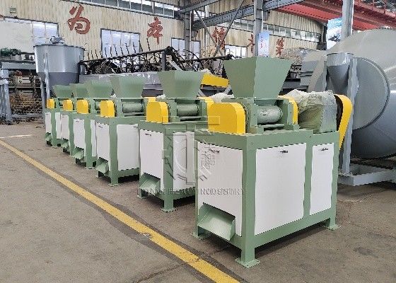 NPK 肥料粒を作る機械 製造業者 先進的なダブルロール粒機 有機肥料粒機