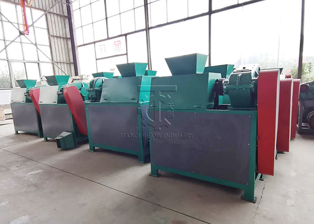 ロシアの赤いMOP ドライロールプレス granulatorマシン ロシアの赤いMOP 挤出 granulation生産ライン
