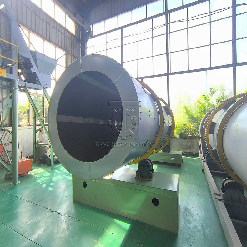 NPK複合肥生産工場 有機無機粒子の粒化ライン